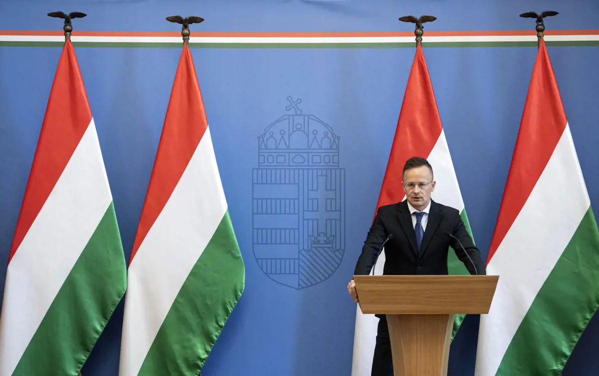 Szijjártó: Magyarország megerősödve kerülhet ki a válságból