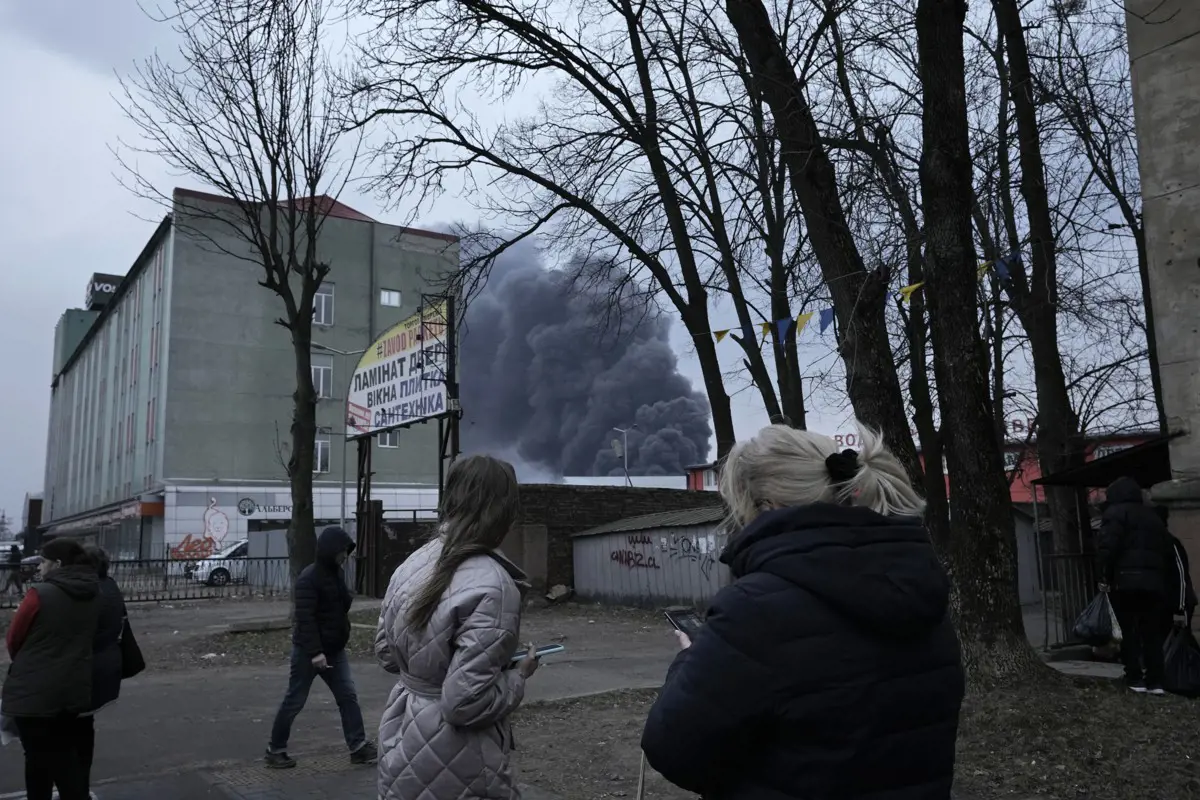 Öt ukrajnai vasútállomást lőttek az orosz erők, egyelőre nem tudni az áldozatok számát