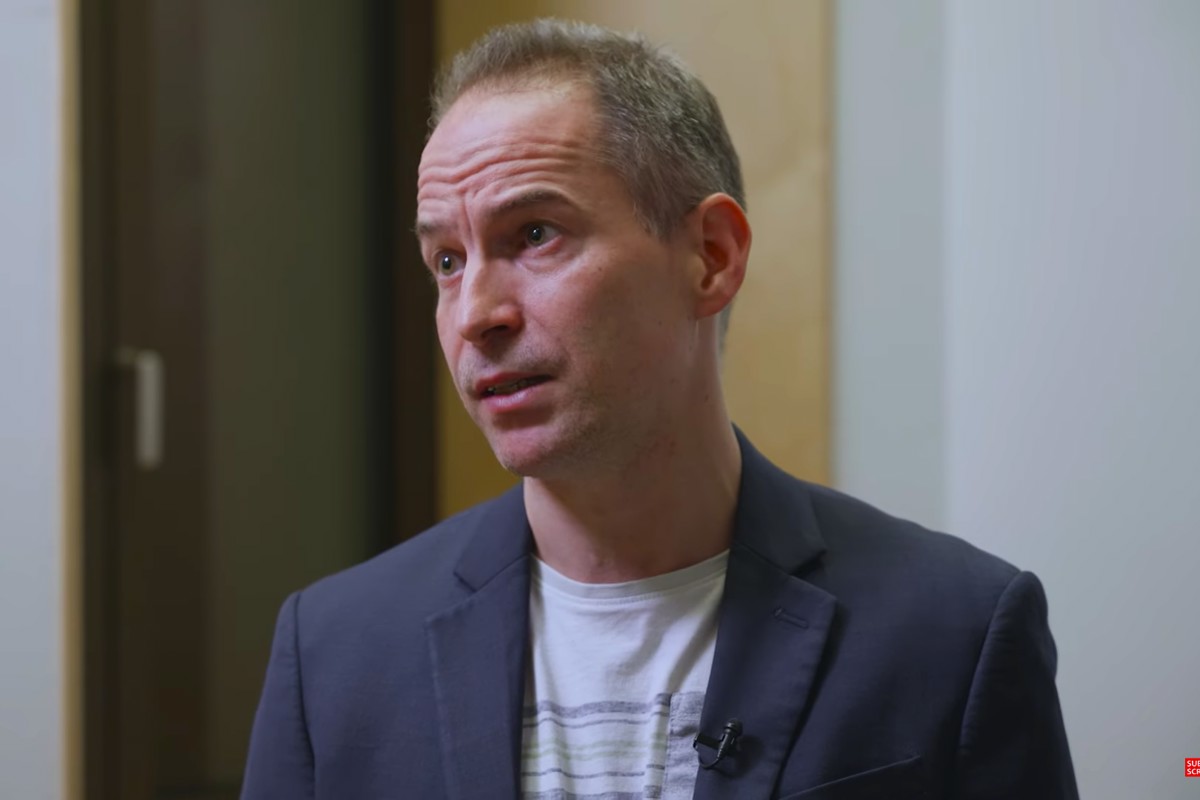 Krekó Péter: A Fidesz gyakorlatilag saját magának állított csapdát a kegyelmi üggyel