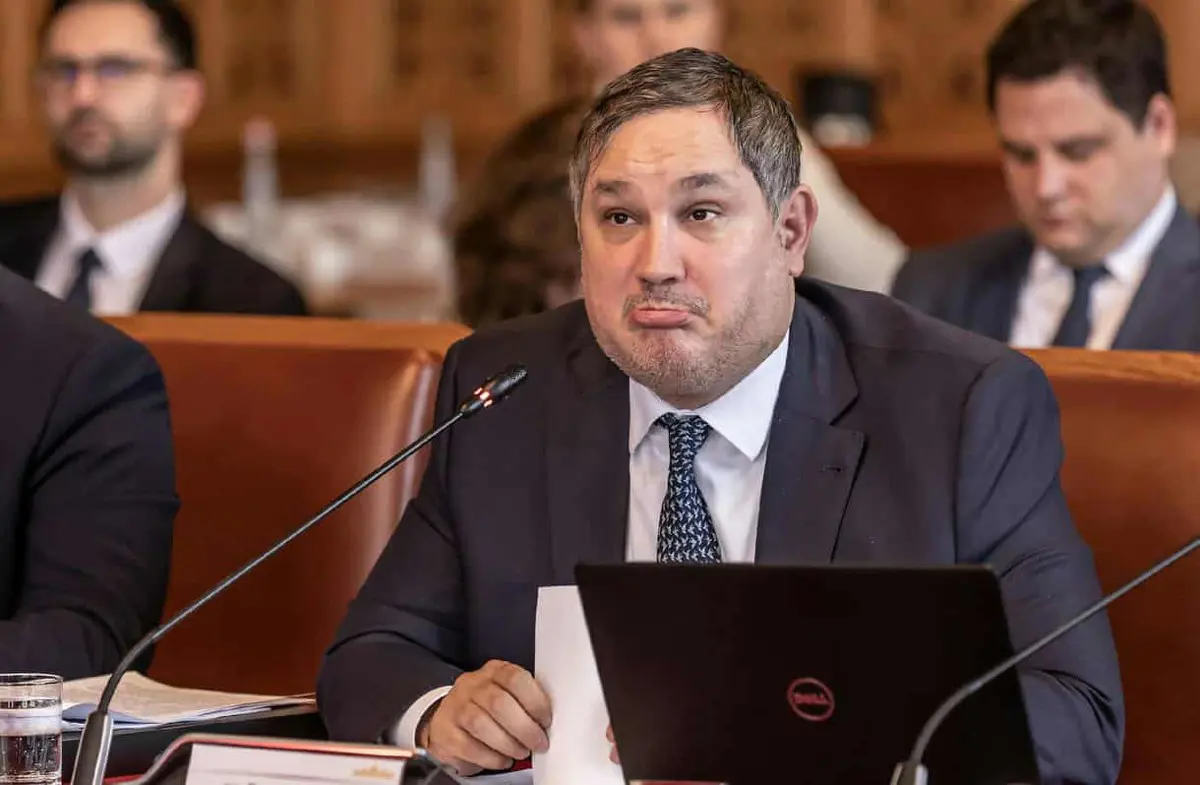 Egyre homályosabban ígérget Nagy Márton