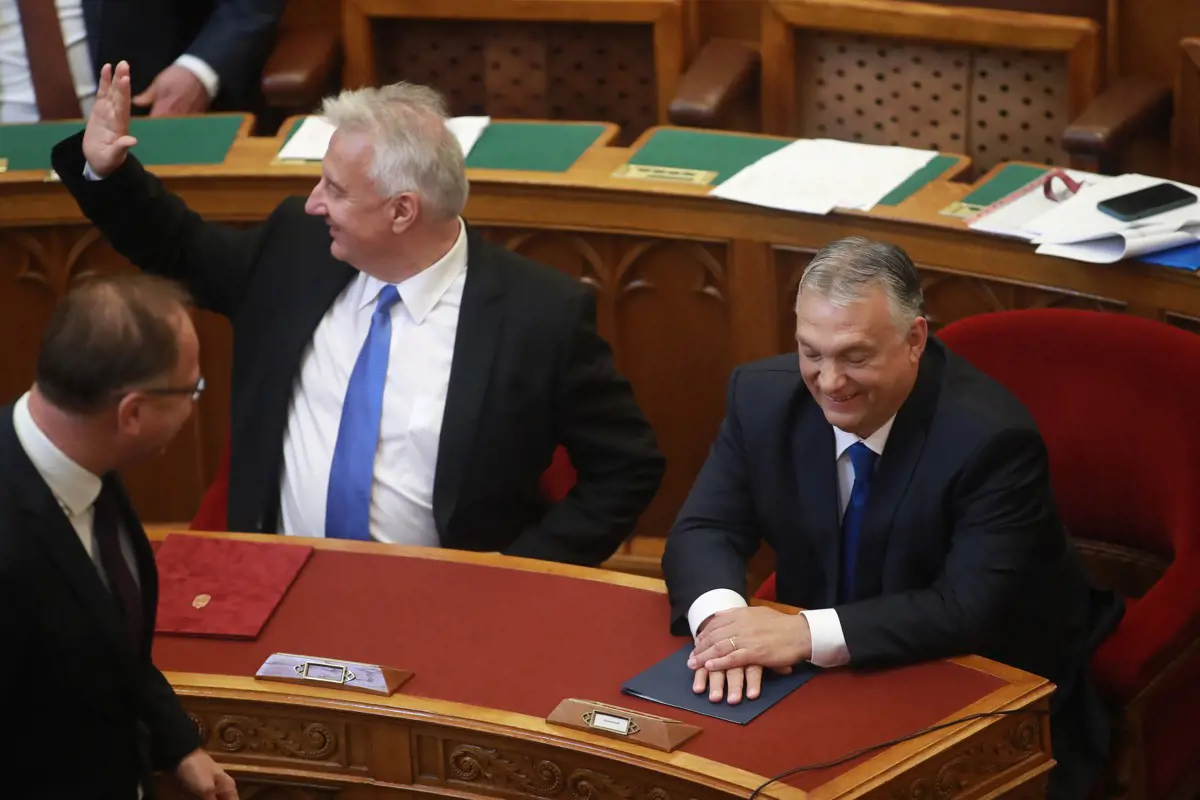 Megszavazták: majdnem dupla fizetést kap mostantól Orbán