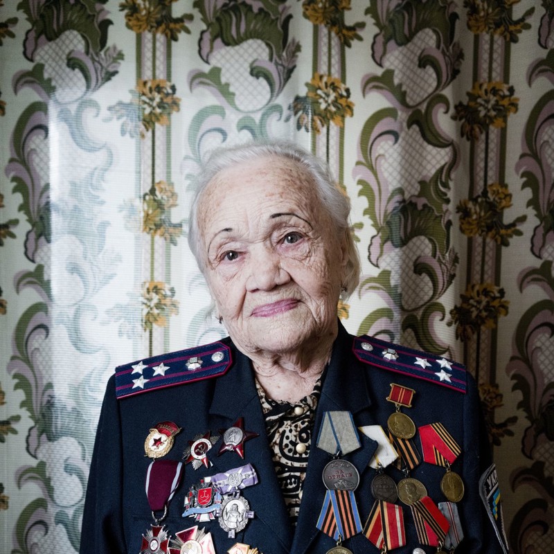 98 esztendős veterán dédnagymama kérte csatlakozását az ukrán erőkhöz ...