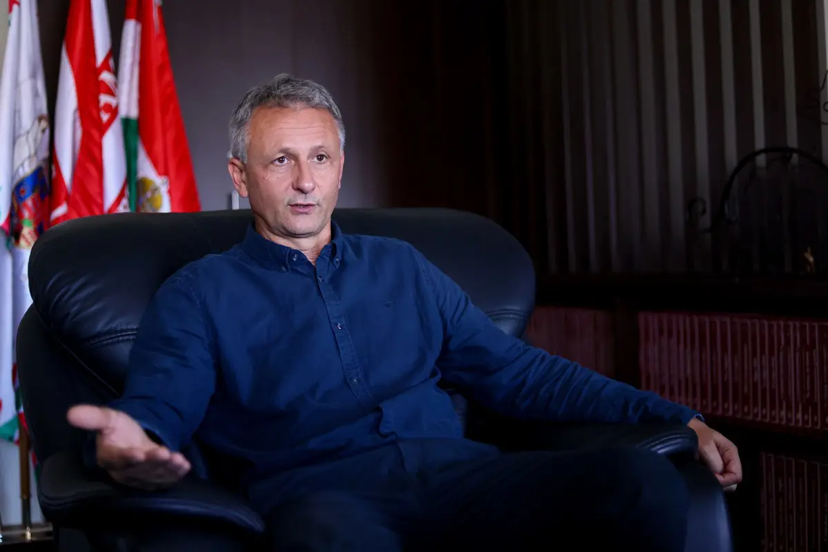 Adorján Béla: „Szenteste napja arra való, hogy az emberek megélhessék”