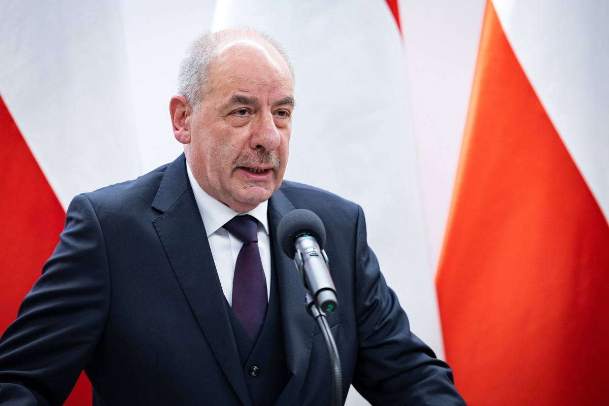 Ángyán József: Az államfőnek le kell mondania