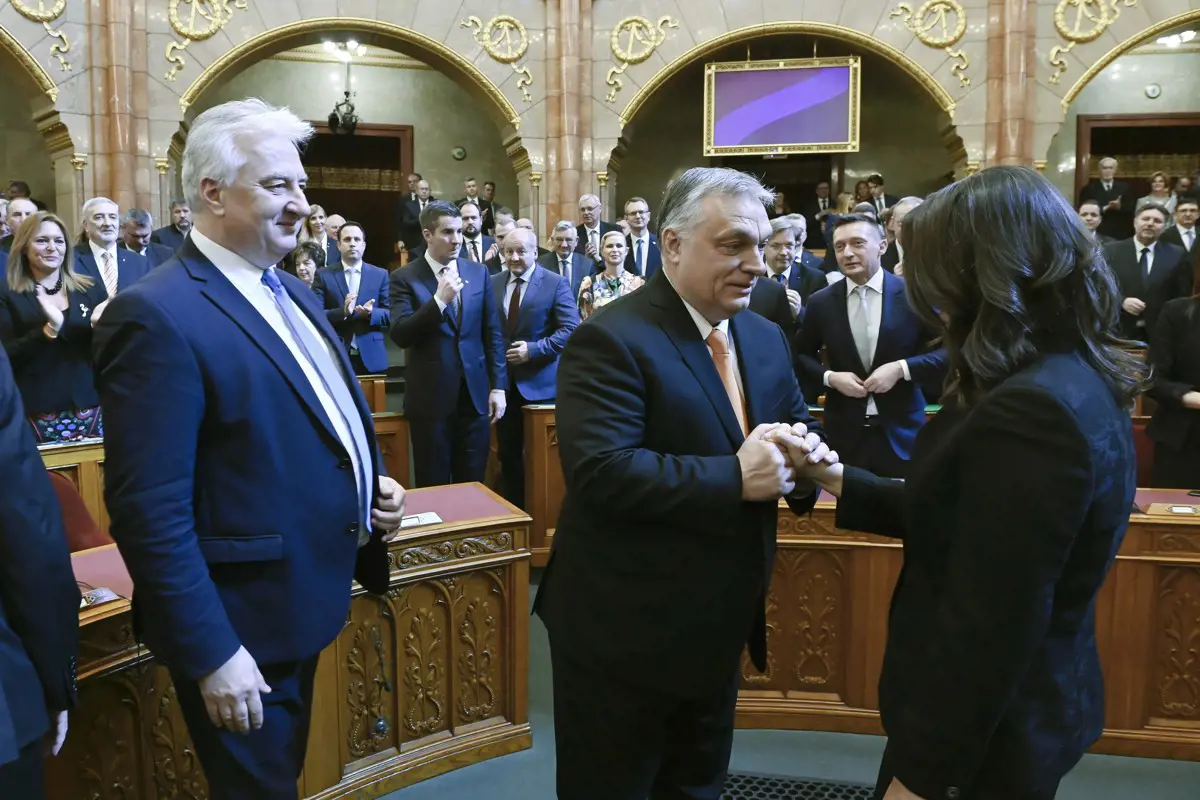 Jobbik: "Orbán megint törvényt sért; ez közpénzből fizetett fideszes propaganda!"