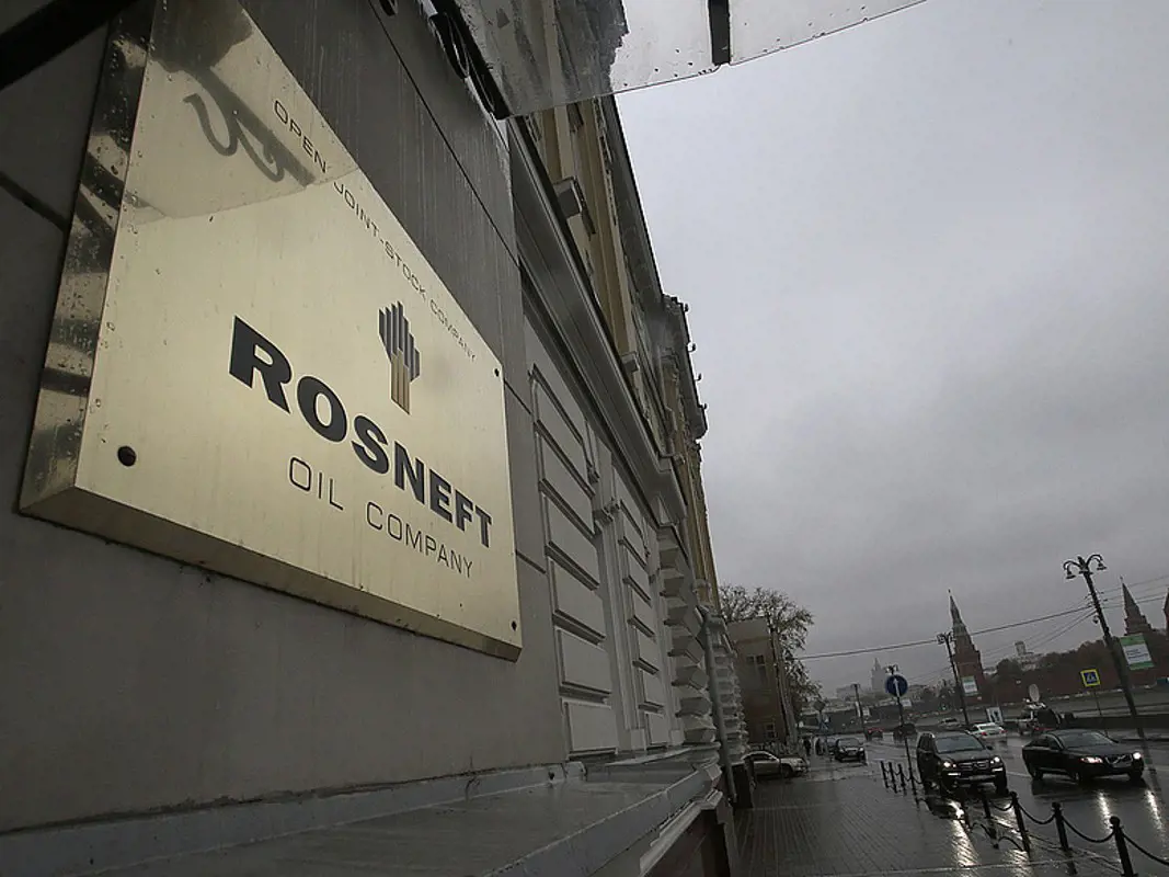 Az FSZB segítségével tiltaná be egy olajvállalat Oroszországban a Reuterst