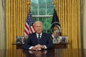 Axios: Biden már a hétvégén visszaléphet vezető demokraták szerint