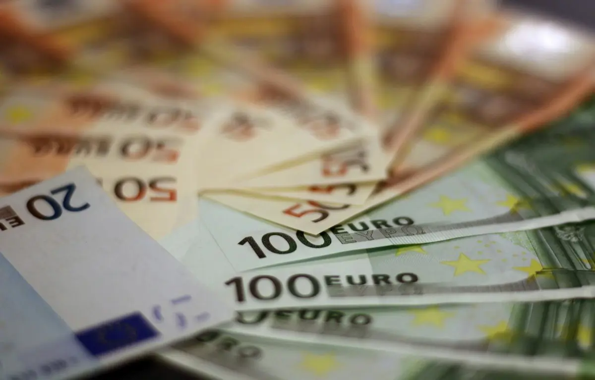 Nem rengette meg az eurót a német kancellárválasztás körüli hercehurca