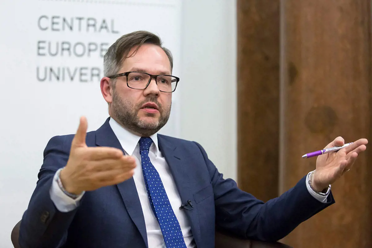 Német államminiszter: Magyarország és Lengyelország hagyjon fel a vétóval!