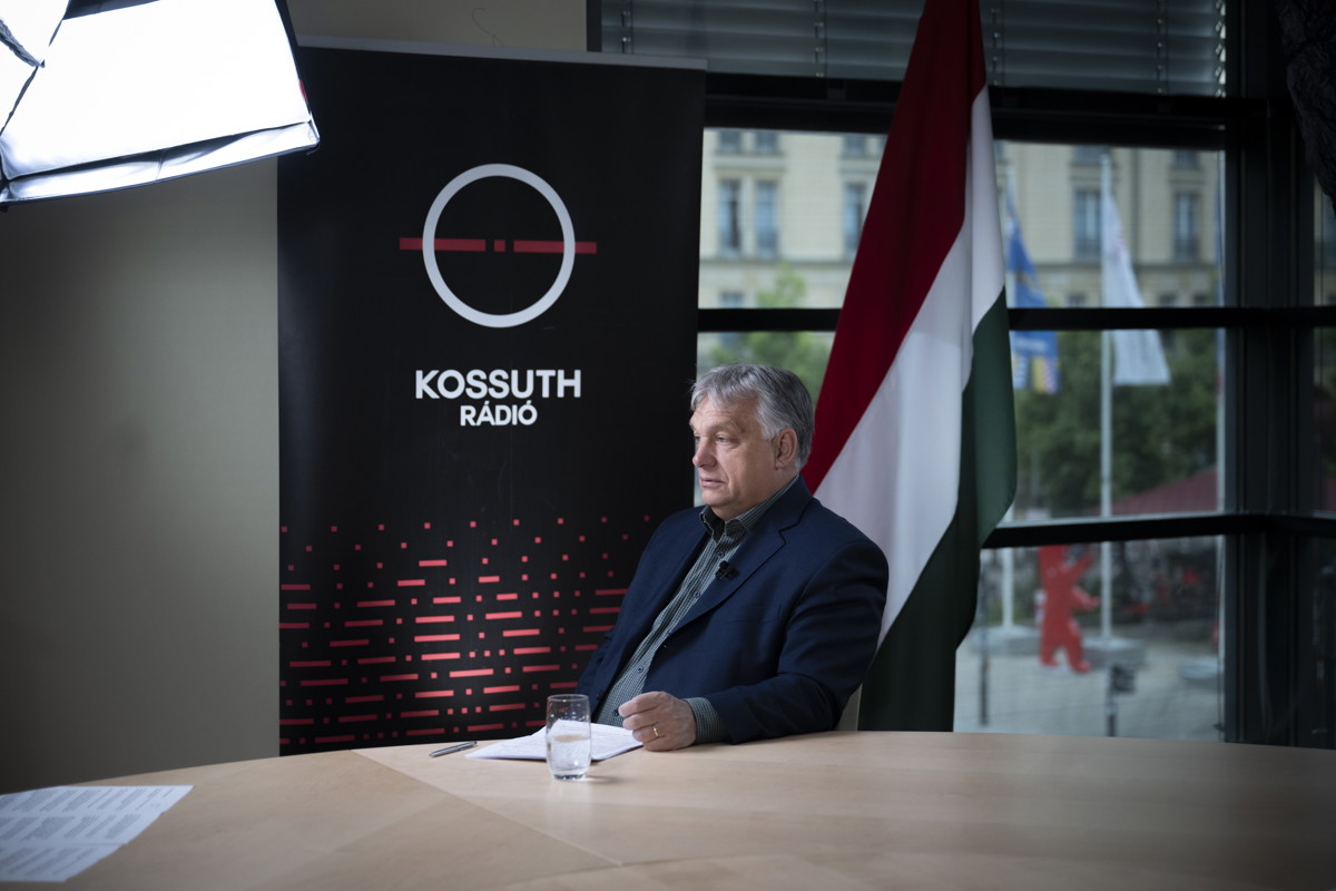 Orbán szerint a 2036-os olimpiához csak "néhány mobilcsarnokot kell fölhúzni meg elbontani, és jó napot"