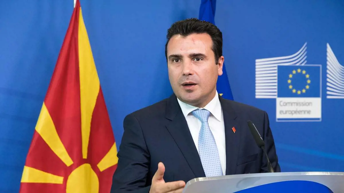 Az EU miatt mondott le az észak-macedón miniszterelnök