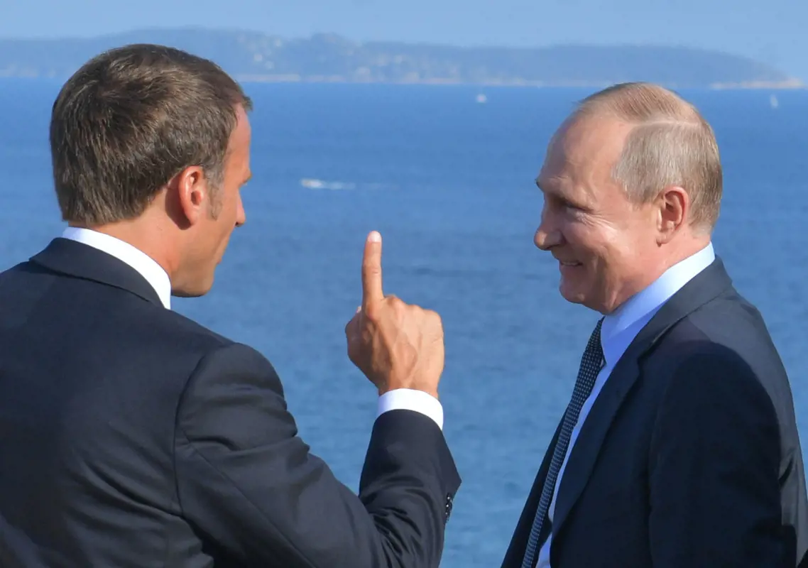 Macron számon kérte Putyint