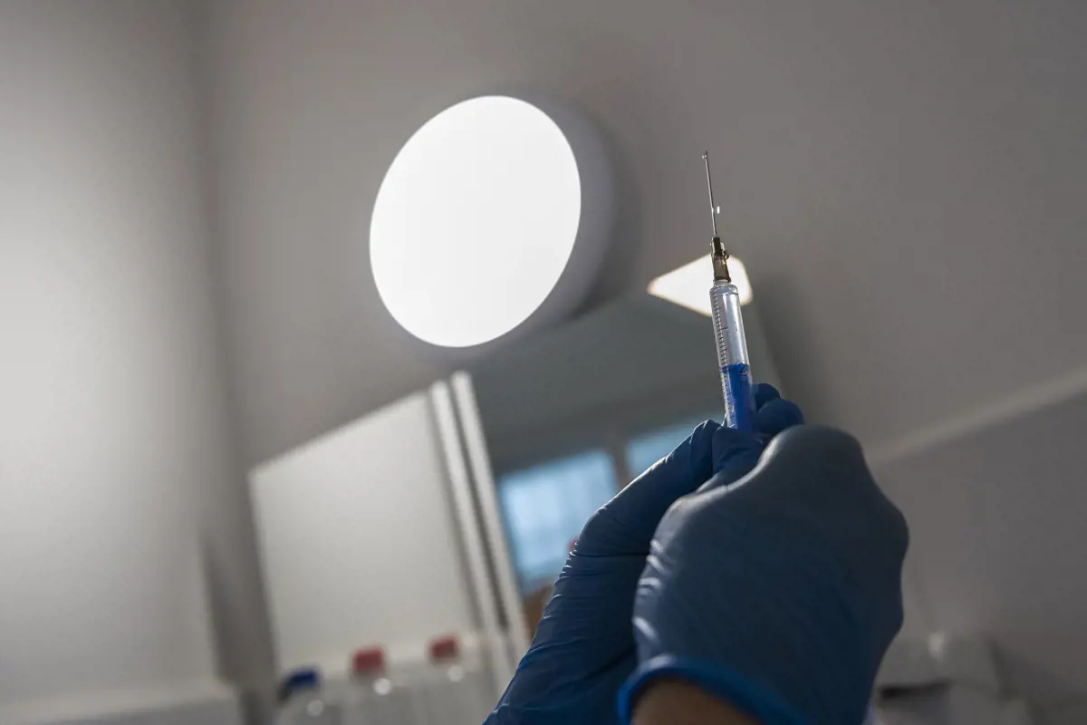 Háromezer-ötszáz adag Pfizer-vakcina érkezett a Szent János Kórházba