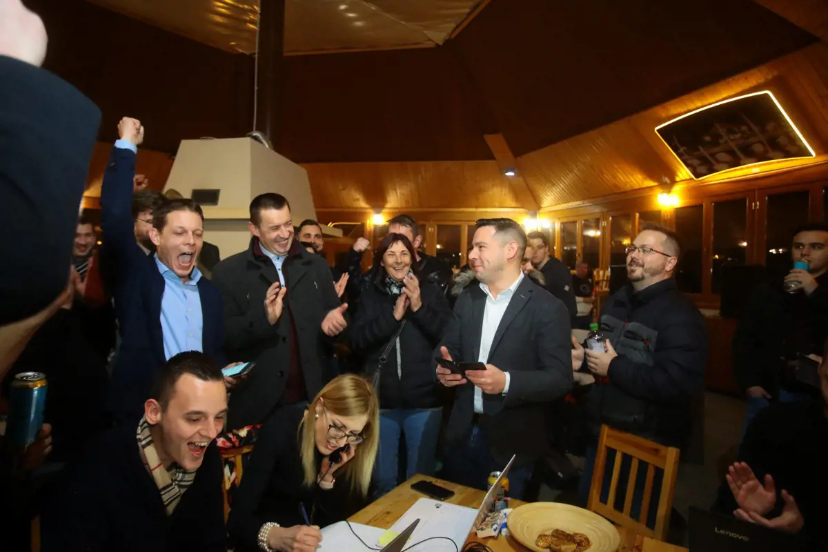 A Fidesz igyekezett lerázni a vereséget, de így is komoly hatása lehet az időközi választásnak