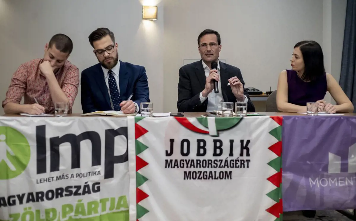 Londonban vitázott az EP-választás sorskérdéseiről a Momentum, az LMP és a Jobbik