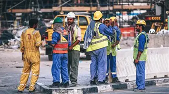 Adorján Béla: Migránsmunkások vagy tisztességesen megfizetett magyar dolgozók?