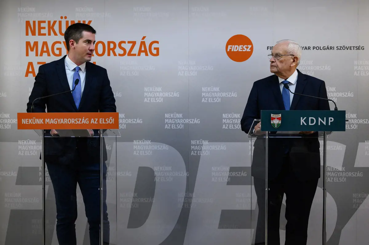 Tagadta Kocsis Máté, hogy Orbán pontozta a választókerületi elnököket