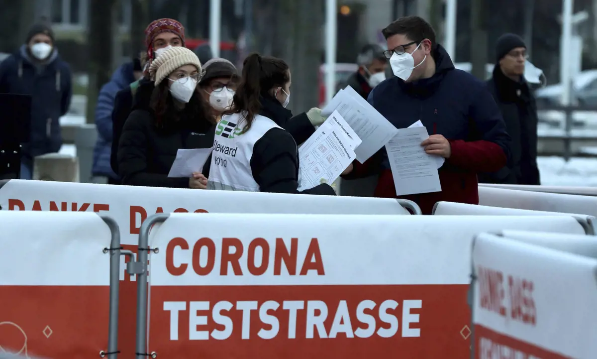Teljes csőd lett Ausztriában a tömeges tesztelés: Bécsben 13,5 százalékos volt a részvétel