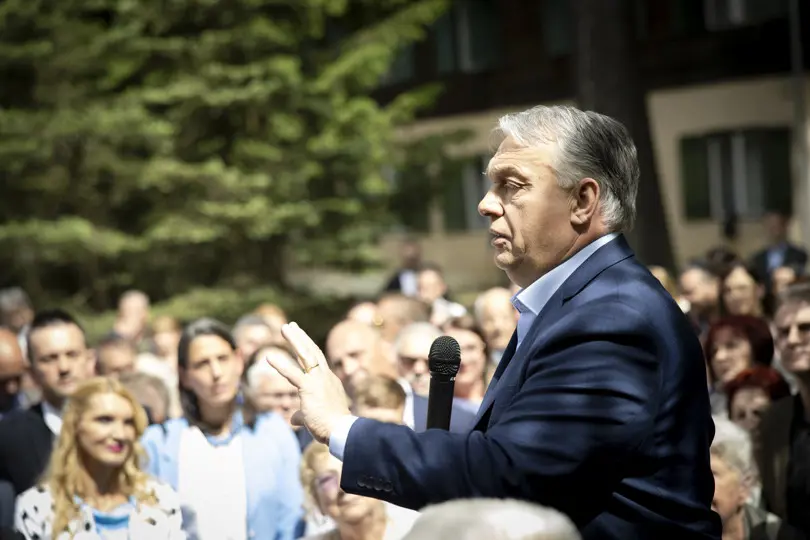 Orbán Viktor óvatosan, de emeli a tétet: szerinte a választástól függ a háború vagy béke kérdése