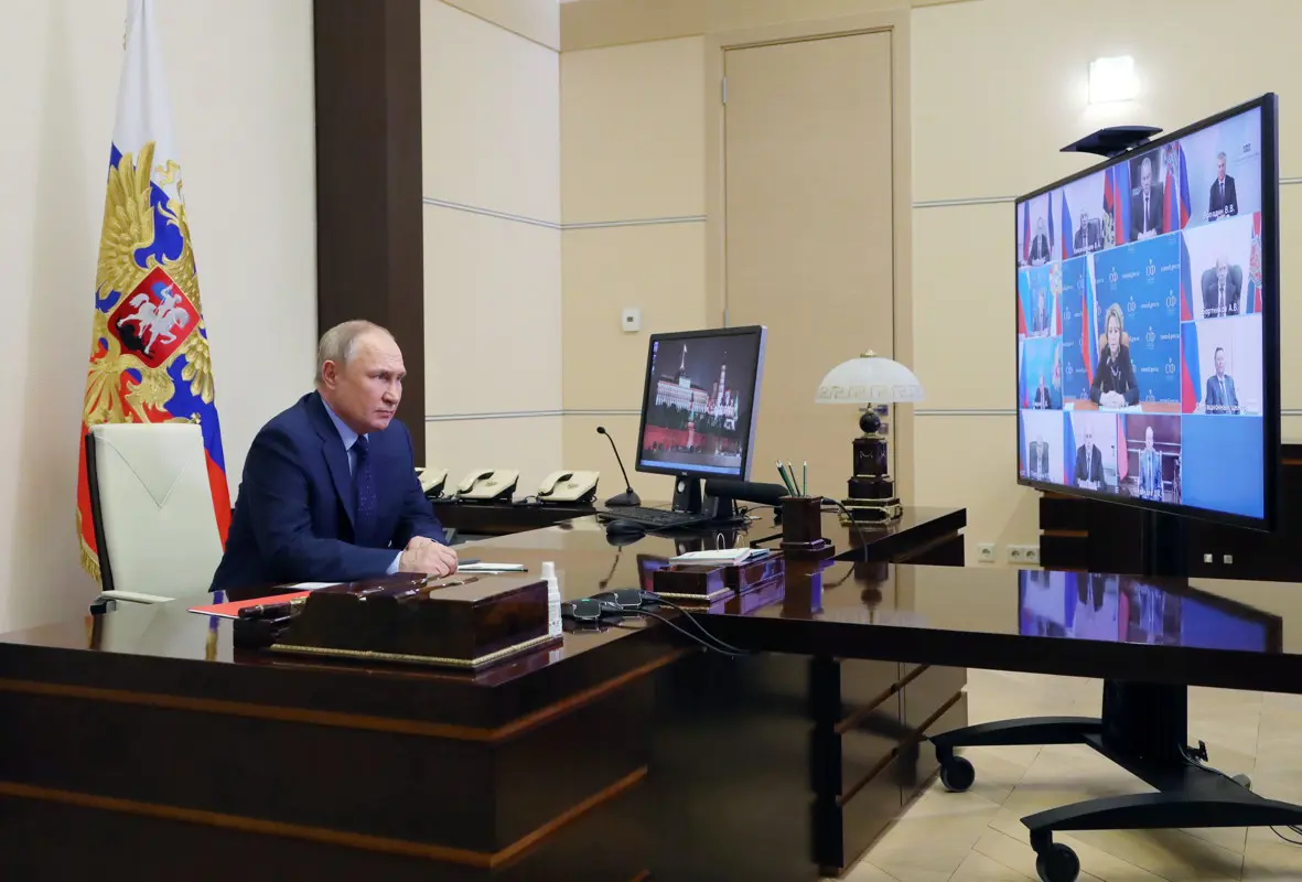 Putyin felszámolja a szabad internetezést