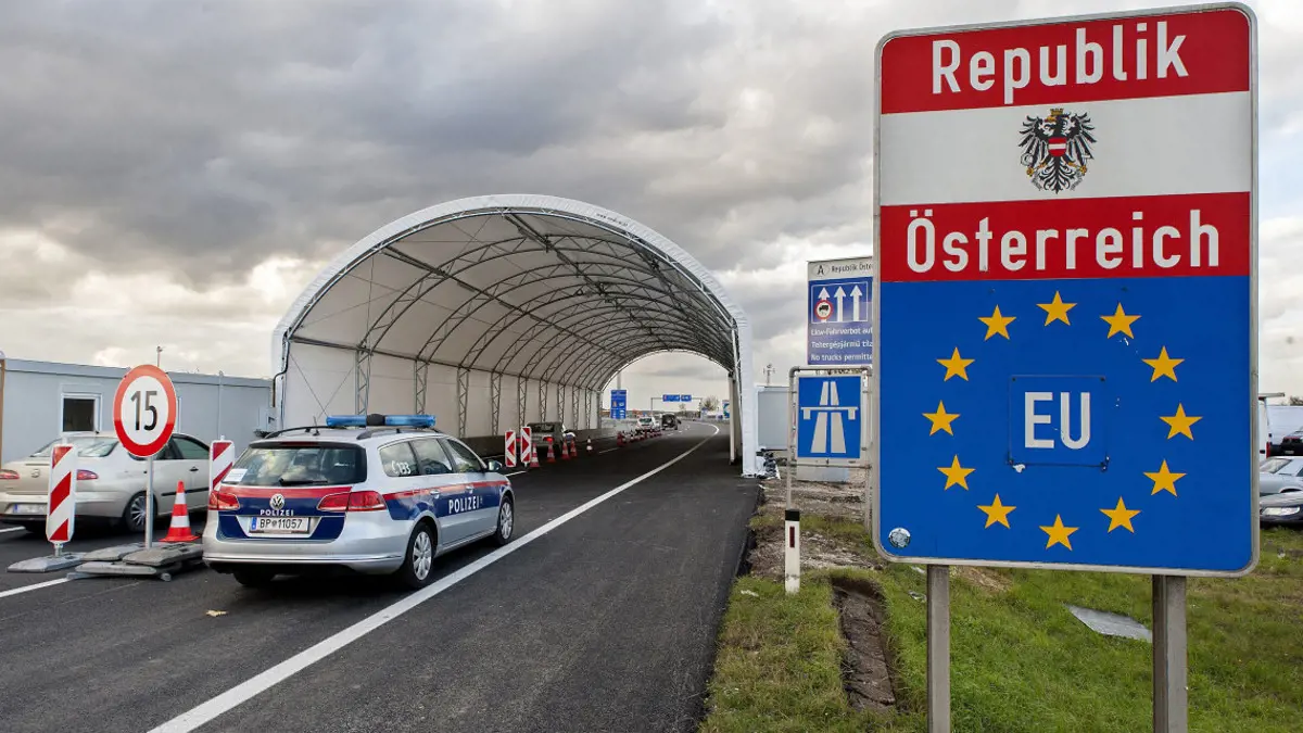 Ausztria továbbra is ellenőrzi a határt