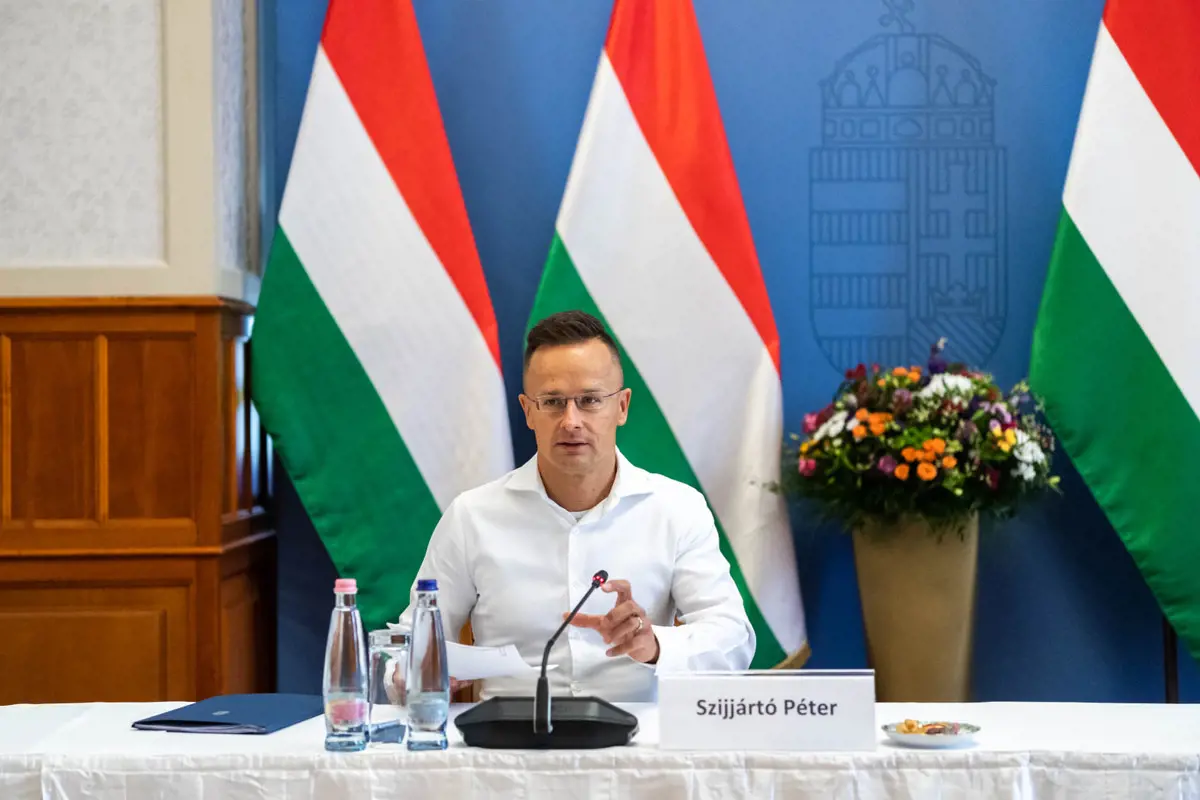 Szijjártó szerint Magyarországnak érdeke a jó együttműködés Oroszországgal