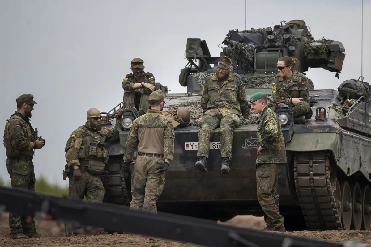 Komoly változások jönnek a NATO-ban a védelmi képességek és az elrettentés fokozása érdekében