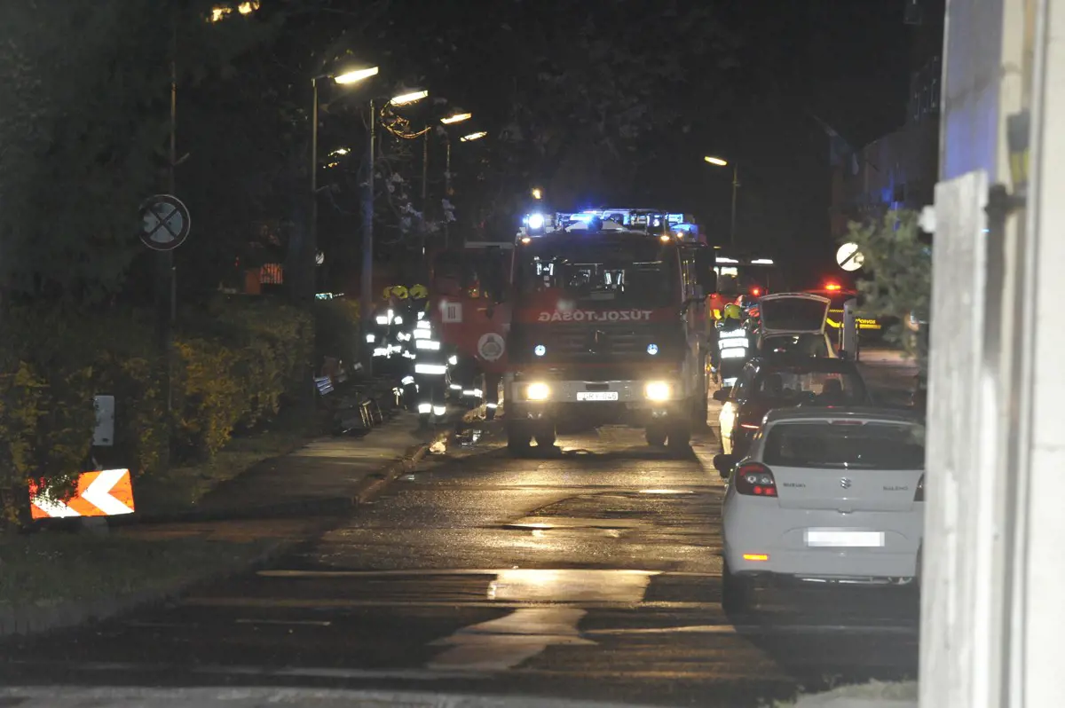 Tűzesethez vonultak ki a tűzoltók a Szent Margit Kórházba
