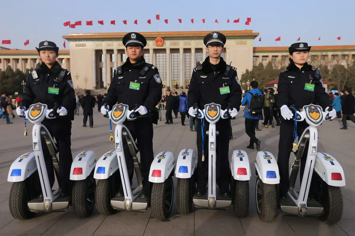 A fideszes államtitkárnak fogalma sincs, hol fognak szolgálni a kínai rendőrök