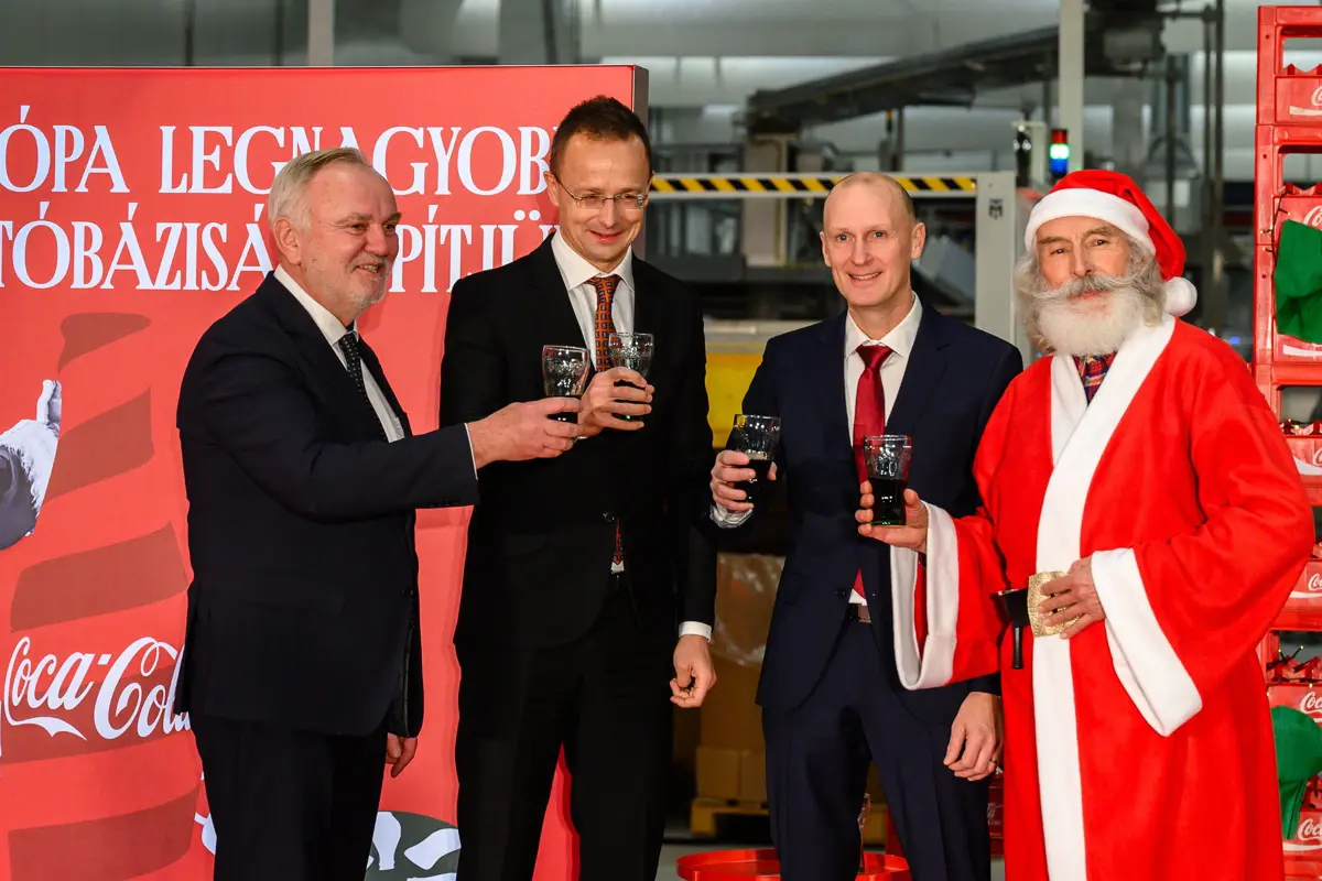 Szijjártó szerint Magyarország és a Coca-Cola újkori gazdaságtörténete összefonódott egymással