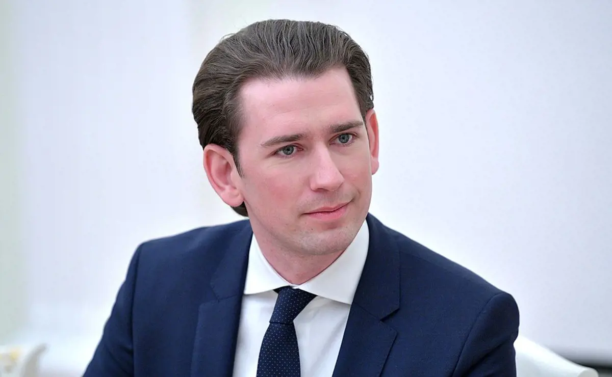 Ettől nem lesz népszerűbb Kurz: már nem munkaszüneti nap a nagypéntek Ausztriában