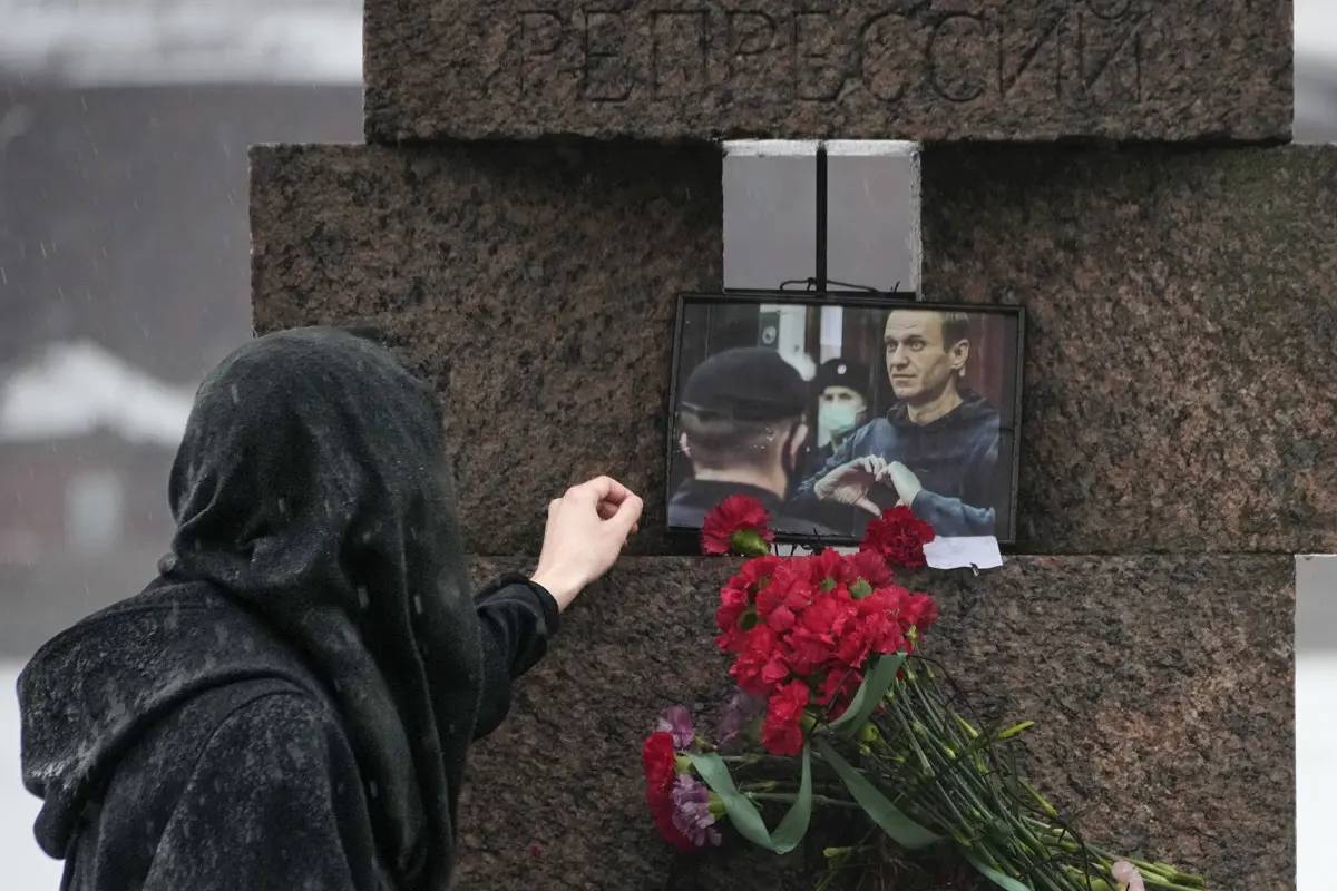 Navalnijt pénteken temetik el Moszkvában, a központtól távol búcsúztatják
