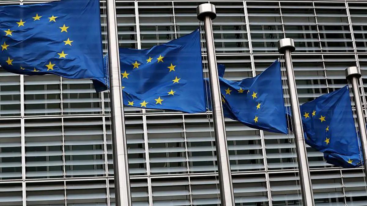 Az Európai Bizottság közleményben cáfolja a kormány hazugságait