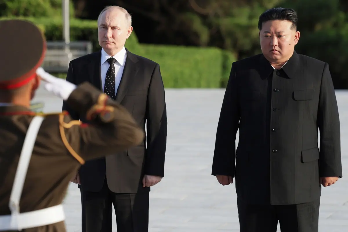 Washington, Szöul és Tokió nyilatkozatban ítélte el Putyin és Kim Dzsongun katonai paktumát