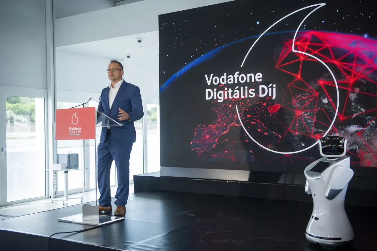 Az MFB-től vesz fel 425 millió euró hitelt a 4iG cége a Vodafone megvásárlására