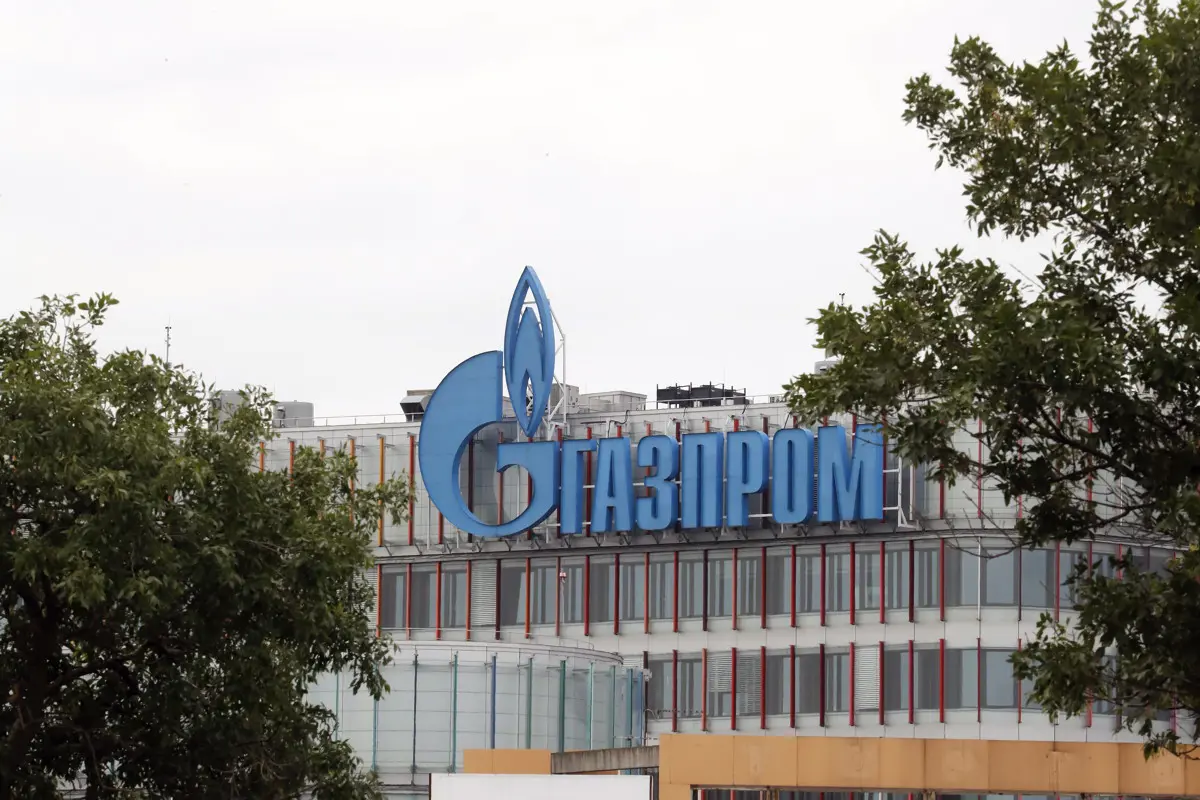 Zuhant a Gazprom fél éves nyeresége