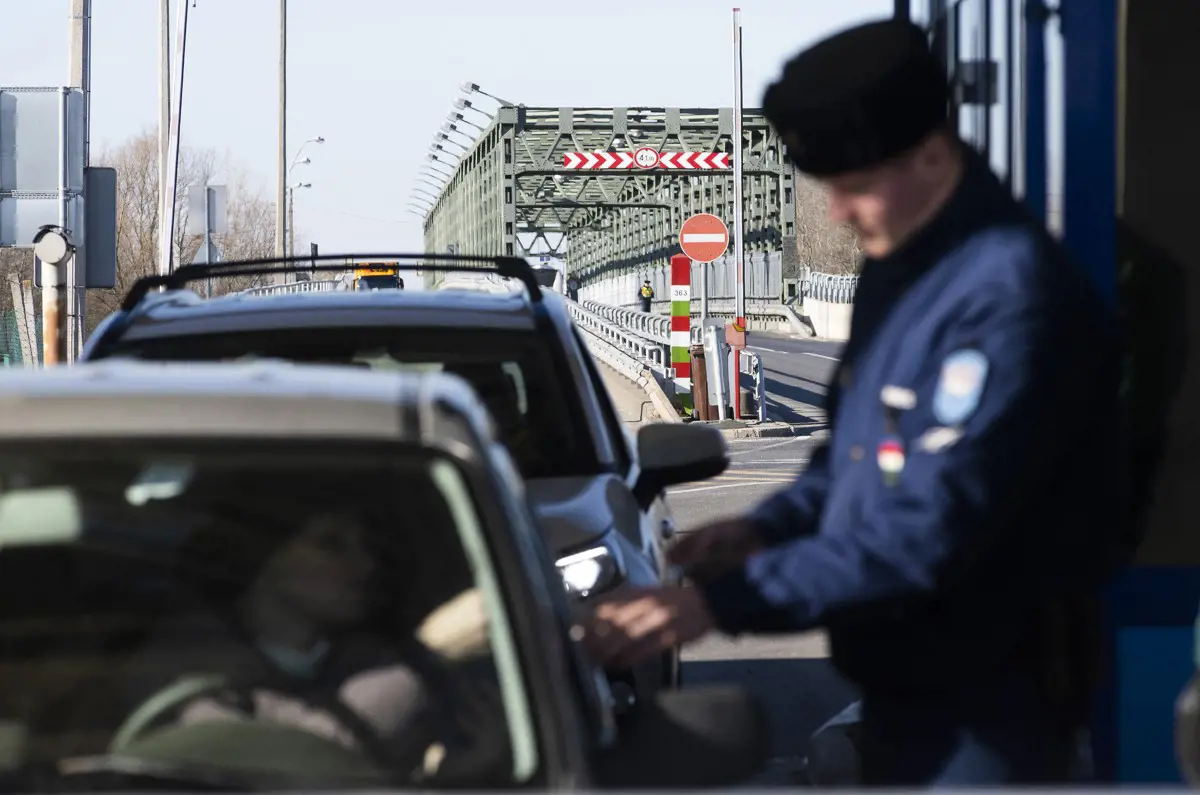 Több mint tízezren érkeztek vasárnap Ukrajnából