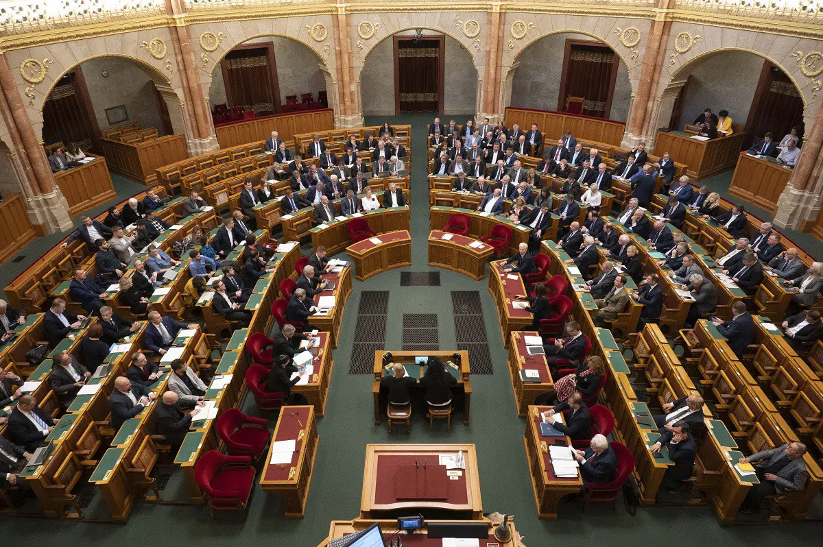 Csapágyasra járatják a parlamentet, íme a menetrend
