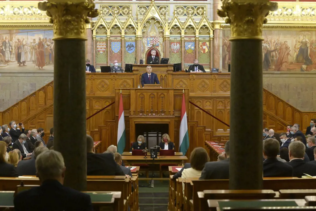 Hétfőn kezdődik a ciklus utolsó parlamenti ülésszaka