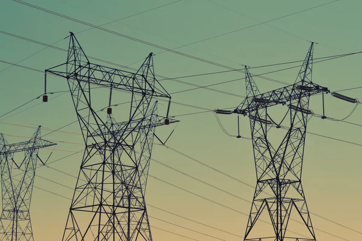 Energiahivatal: júliusban tovább nőtt a villamos energia ára Európában