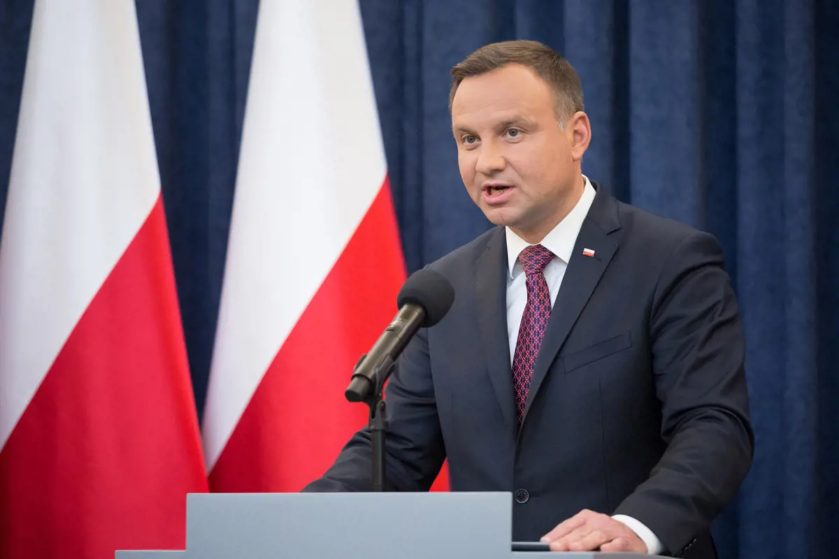 A lengyel elnök ratifikálta a megerősített lengyel-amerikai védelmi együttműködésről szóló szerződést