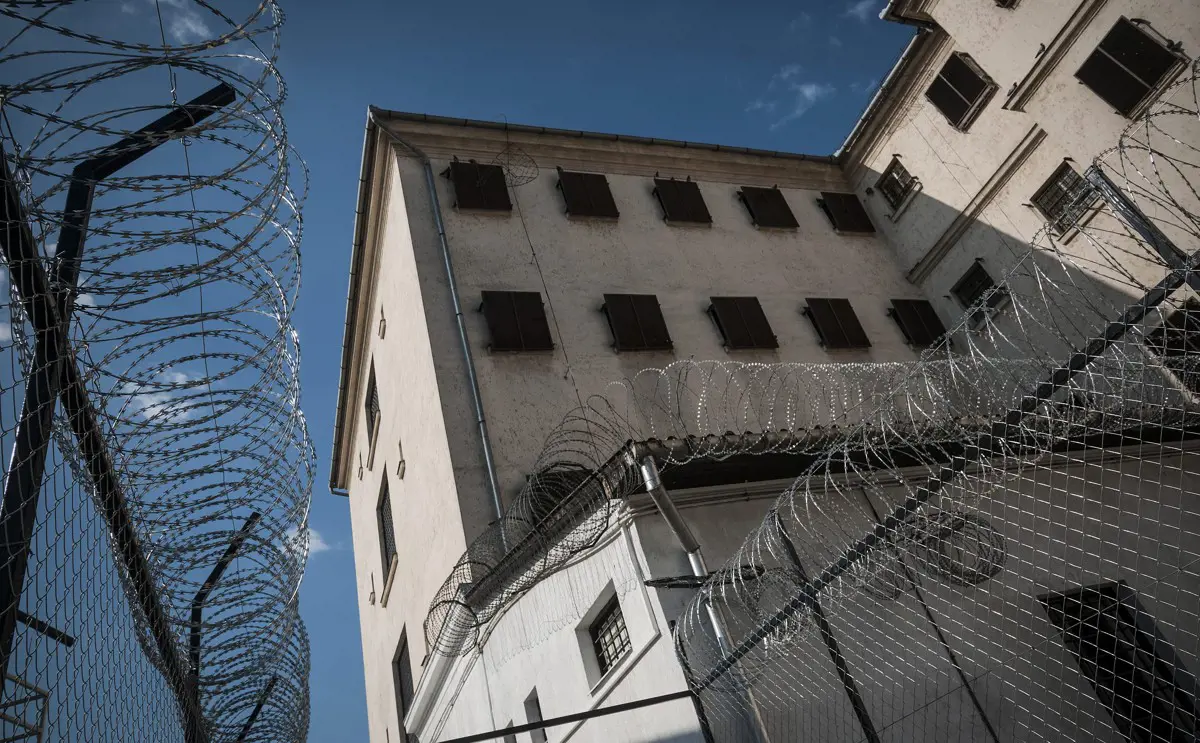 Most már az országgyűlési választásokat is befolyásolhatják a debreceni börtönből kiabáló rabok