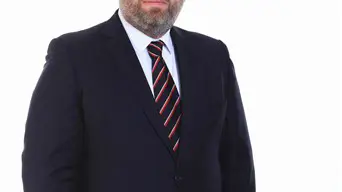 Szanyó Miklós: a tanárhiányra nem lehet ázsiai vendégmunkásokkal reagálni