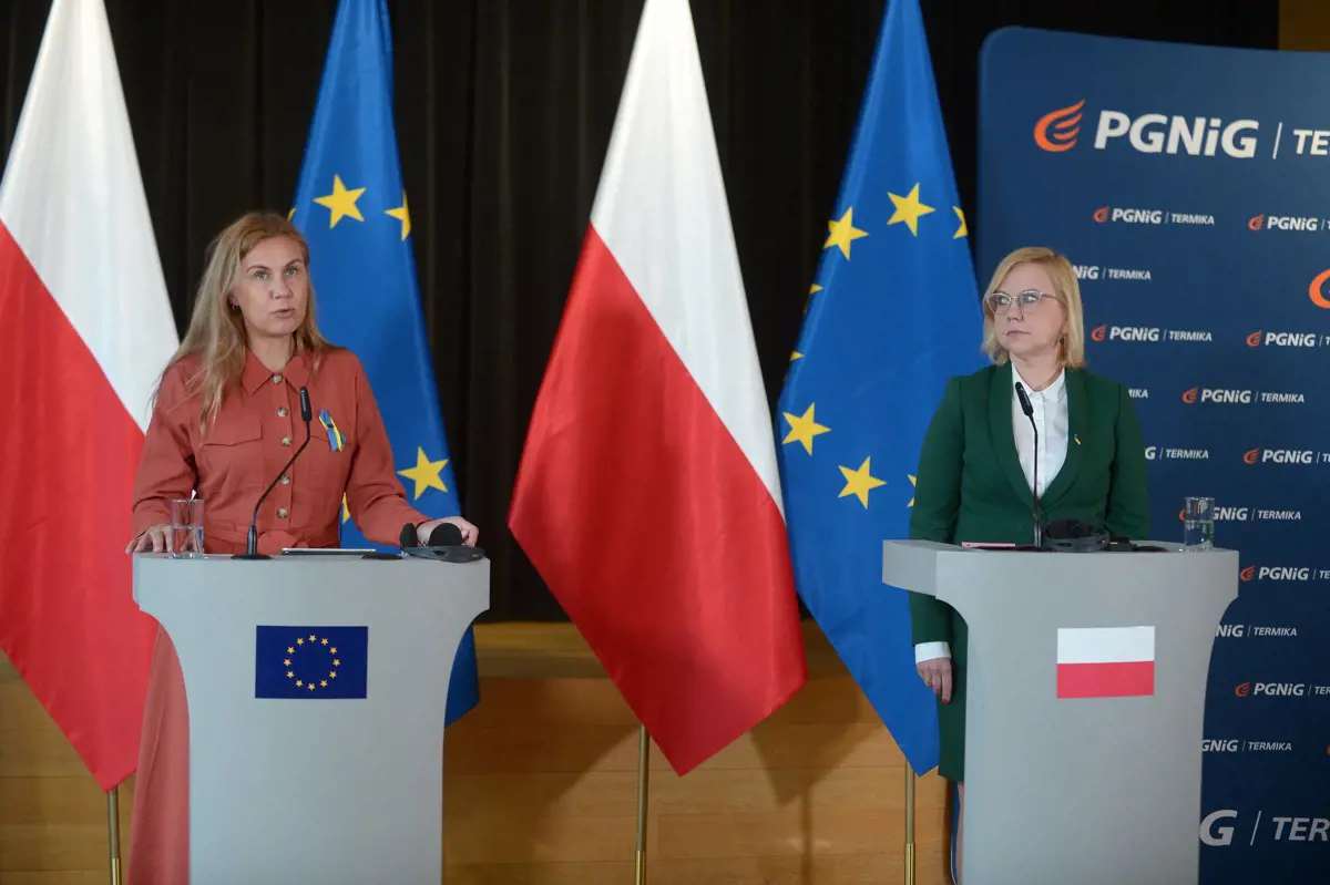 Varsó felmondta az orosz gáztranzitról szóló kormányközi szerződést