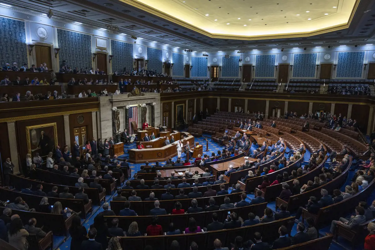 Az Egyesült Államok Képviselőháza elfogadta a 2023-ra szóló, 1700 milliárd dolláros költségvetést
