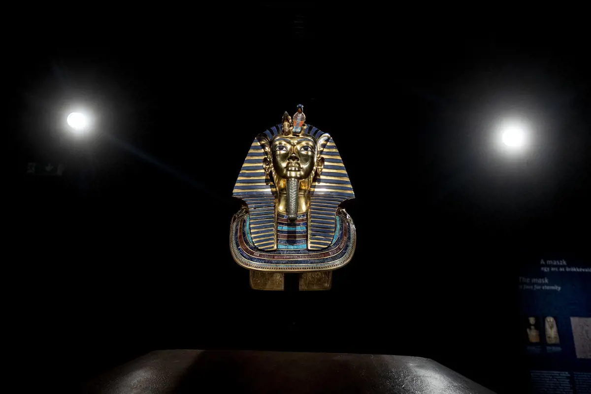 Lélegzetelállító: pont ezt látta a régész is Tutanhamon sírjában