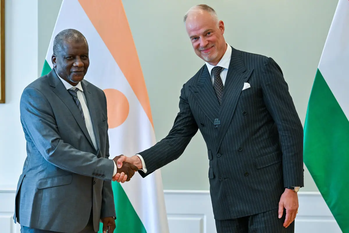 A Nigeri Köztársasággal kötött védelmi együttműködési megállapodást a kormány