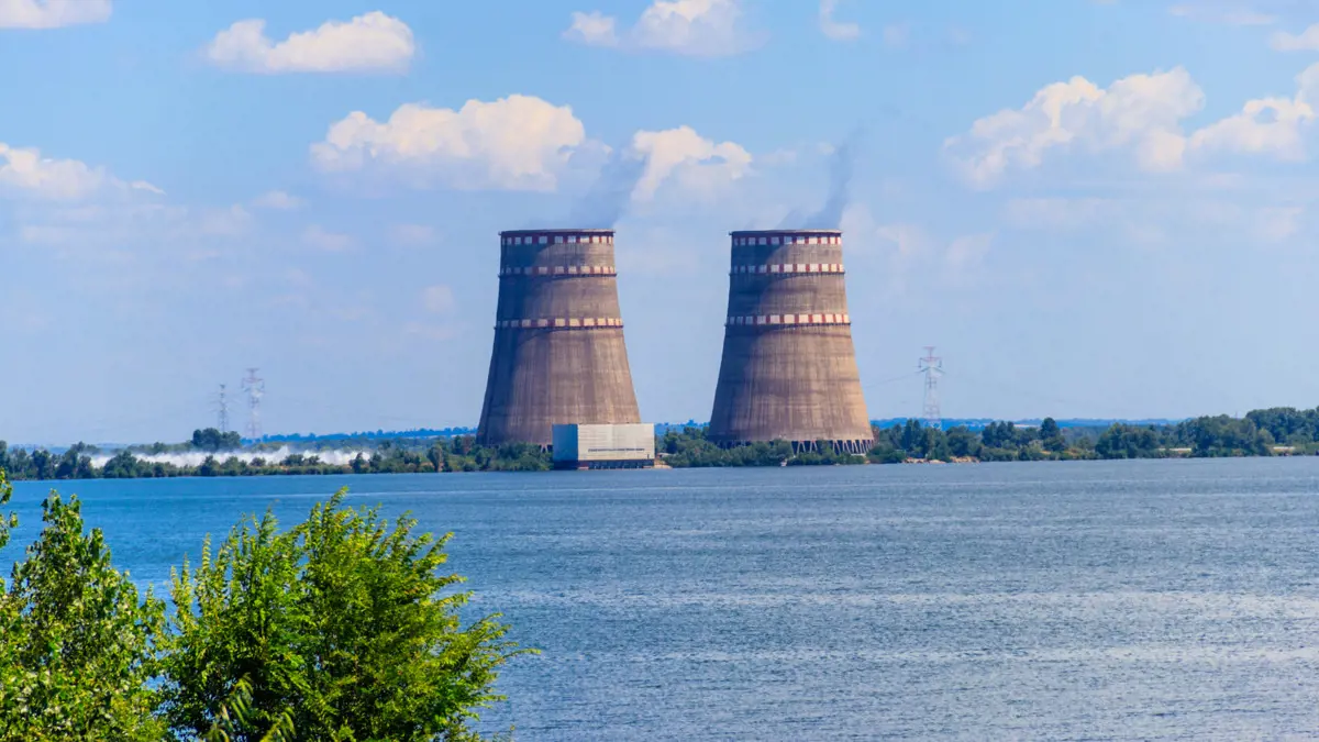 A Nemzetközi Atomenergia-ügynökség két szakértője maradt a zaporizzsjai atomerőműben
