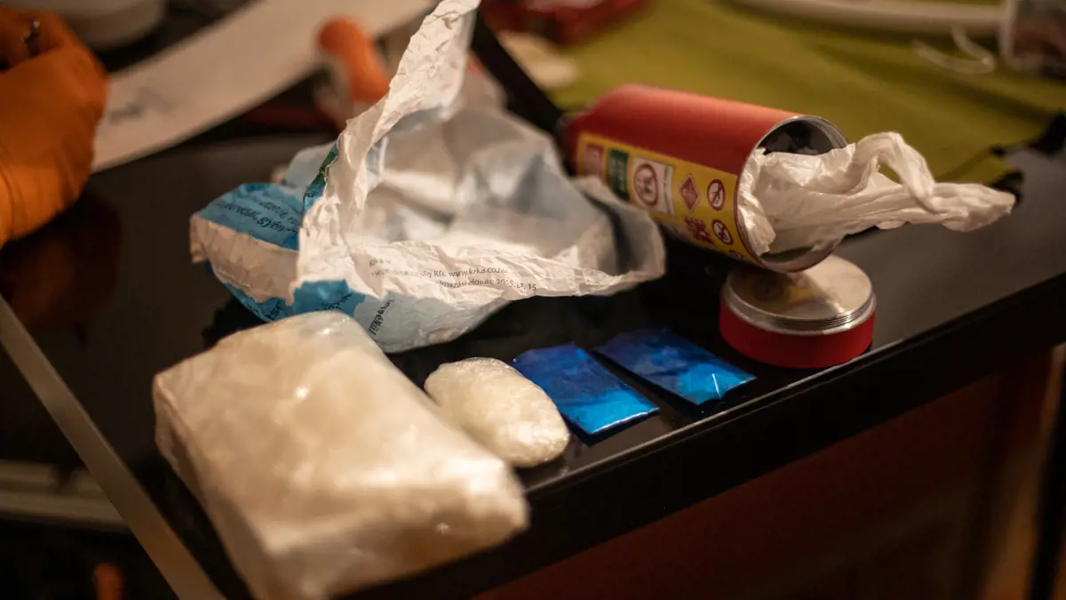 Több mint száz kiló drogot találtak a nyomozók egy Pest megyei házban VIDEÓ!