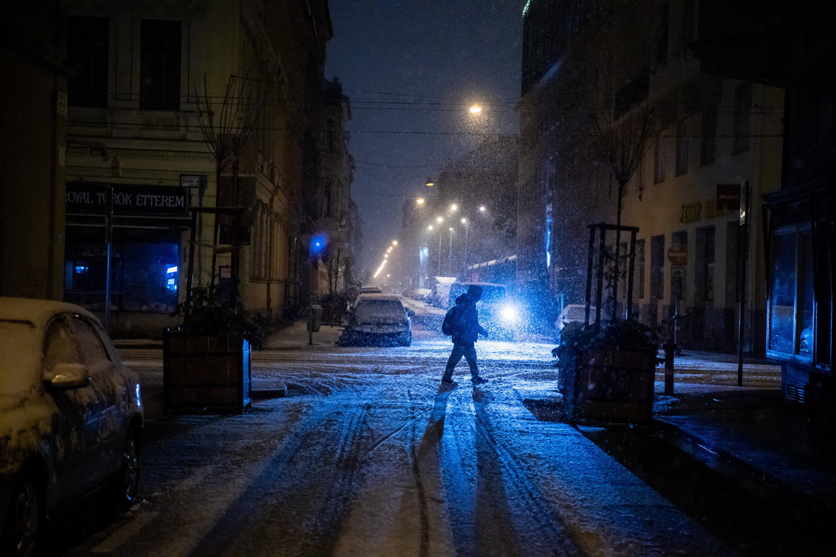 Hétfő este 8 órától életbe lép a hideg idő miatti „vörös kód”